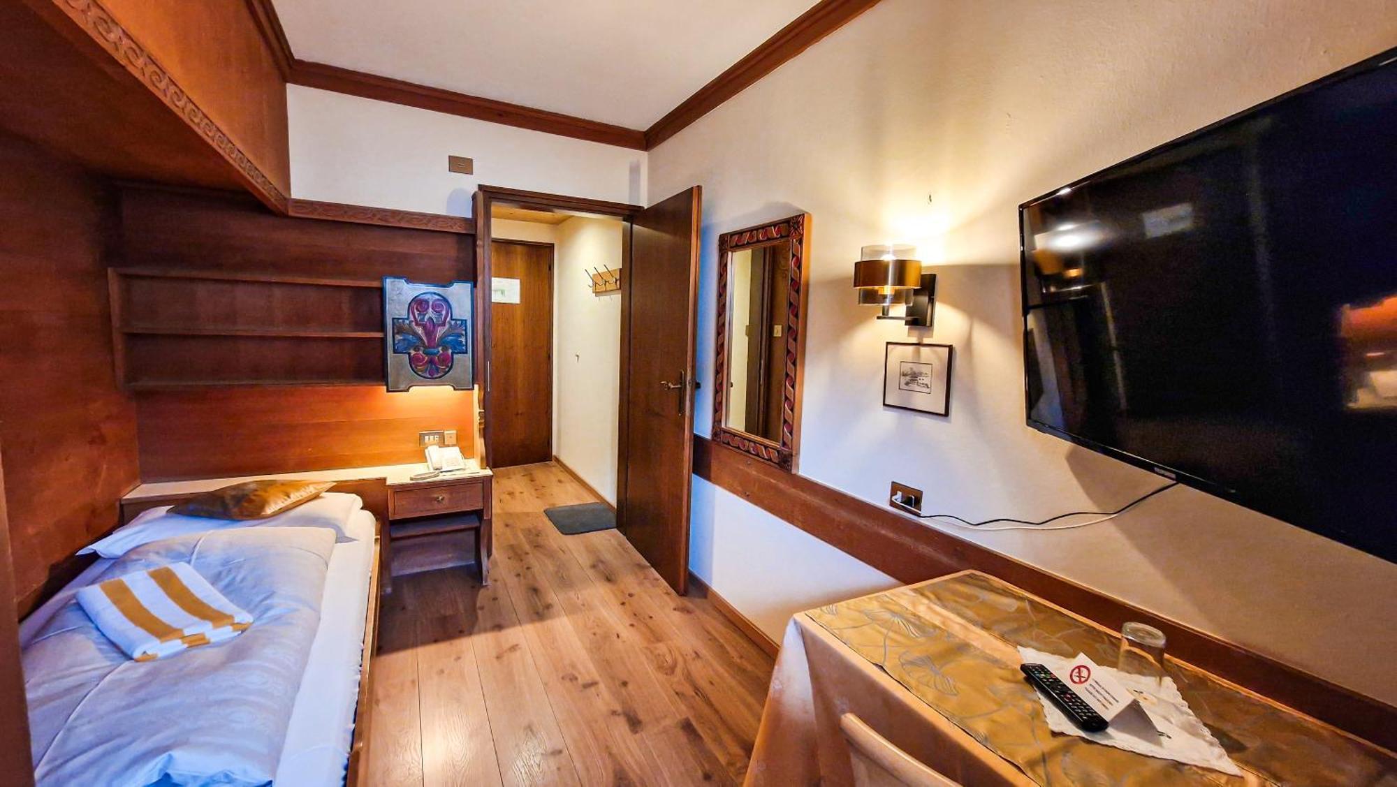 Solaia Hotel & Guesthouse Castelrotto Ngoại thất bức ảnh